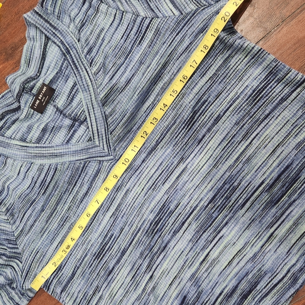LANE BRYANT V-NECK SWEATER 🌟🫶 - Picture 4 of 9